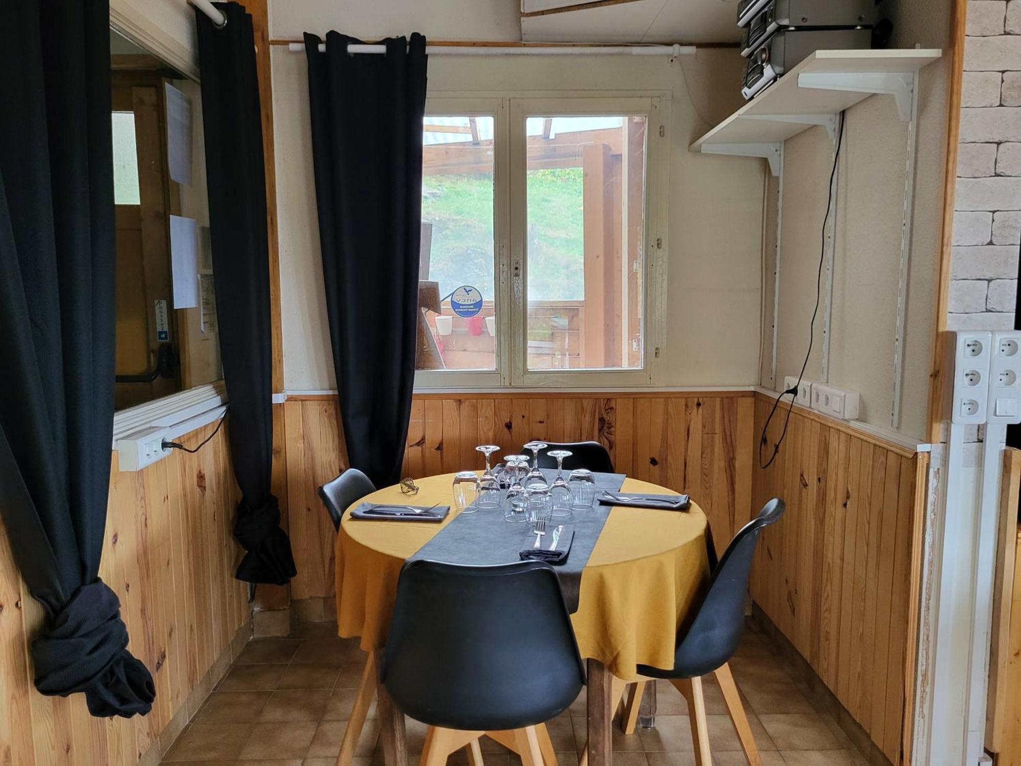 Auberge Restaurant Du Virage Шамрус Екстериор снимка