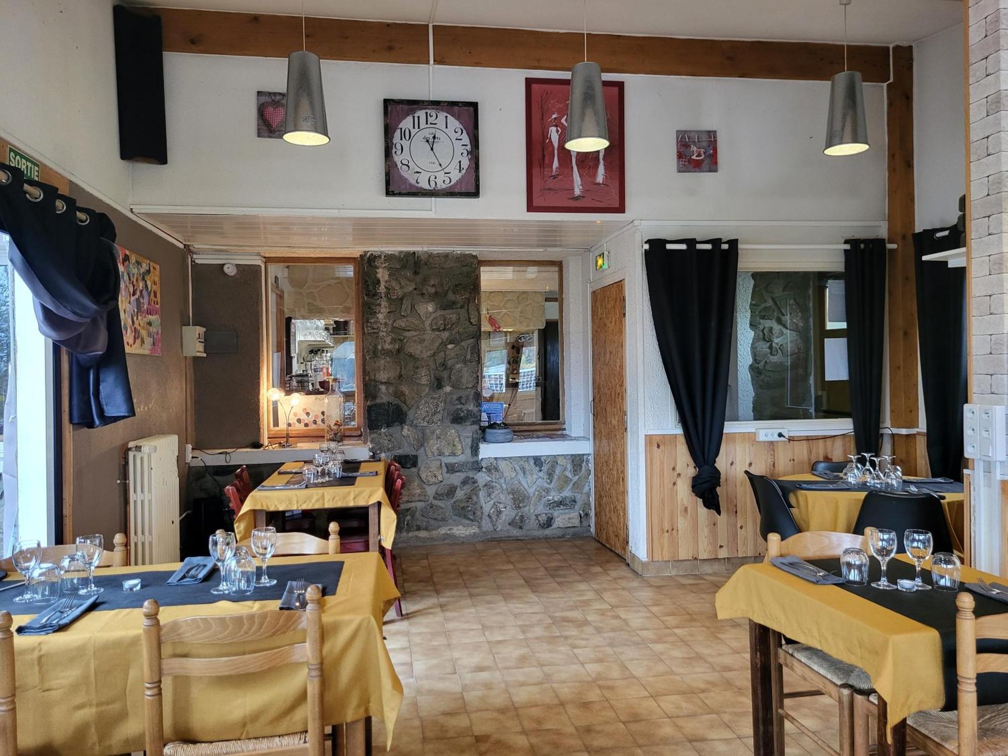 Auberge Restaurant Du Virage Шамрус Екстериор снимка